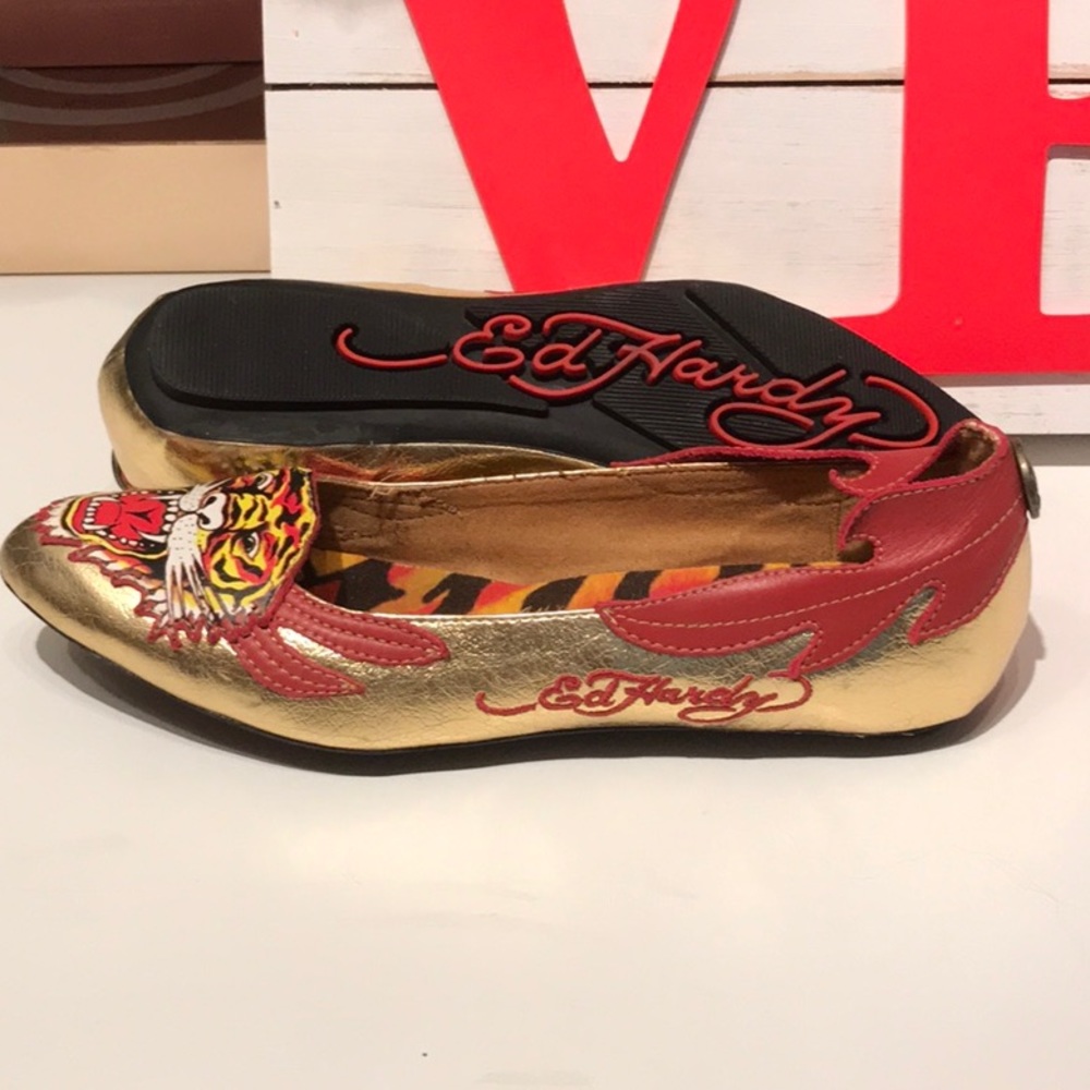 Shoes - Picture 2 of 5